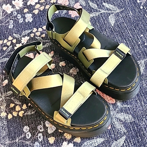Dr. Martens Kimber II Women's US 10 EU 42 Olive Green Platform Sandals Docs - Picture 1 of 6